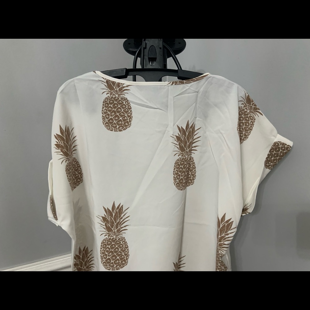 NWT Pineapple Print Blouse (X12) - Picture 7 of 10